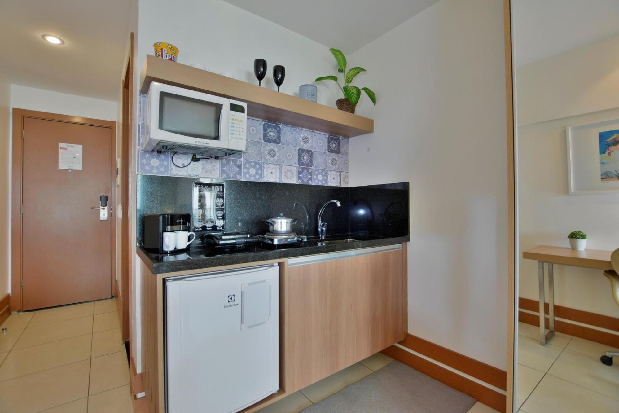 Bsb Flats - Athos Shn *